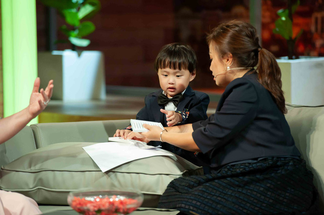 Quỳnh Trần JP khóc đến mức đôi mắt mờ đi, ám ảnh nỗi đau mất con khi vừa mới sinh xong-2