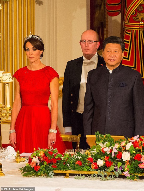 Công nương Kate ngày càng mang khí chất của một Hoàng hậu tương lai, khác một trời một vực so với hình ảnh bị chê bai&nbsp;4 năm trước-2