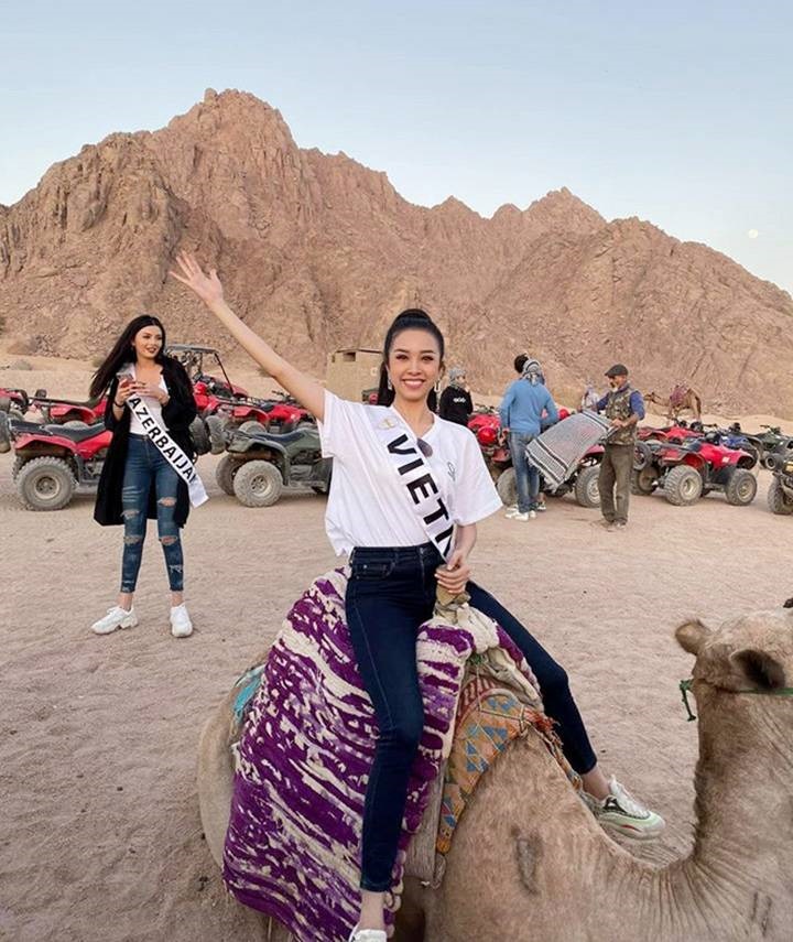 Á hậu Thúy An khoe dáng với áo tắm ở Hoa hậu Liên lục địa 2019-8