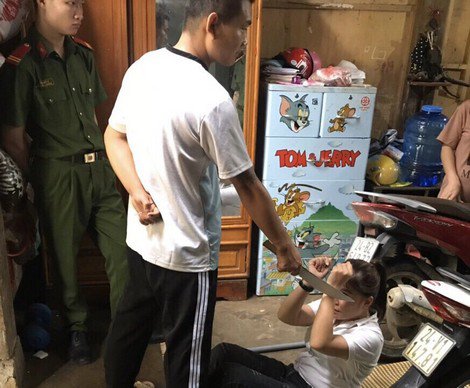 Người đàn bà 2 con ngã vào lòng phi công lúc thiếu vắng chồng-3