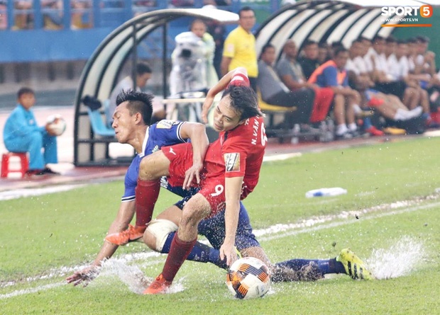 Báo hàng đầu châu Á chọn ra 5 cầu thủ Việt Nam hay nhất năm 2019: Văn Hậu xuất sắc thế cũng không có tên, nhưng vị trí số 1 thì không bất ngờ-2