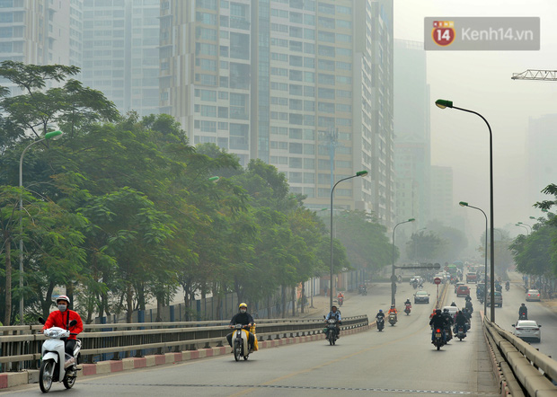 Không khí Hà Nội tiếp tục ô nhiễm nghiêm trọng khiến nhiều người phải thốt lên đầy hoang mang: Không muốn bước ra đường luôn-11