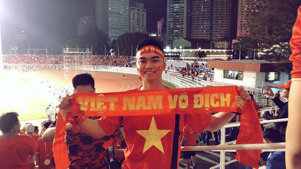Lộ quá khứ đầy bất ngờ của phi công lái chuyến bay đưa U22 Việt Nam về nước-1