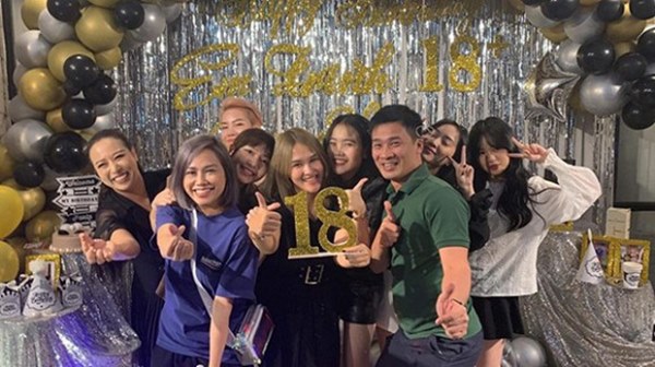 Quang Hải lộ loạt tin nhắn mùi mẫn với tình mới, bạn gái cũ Nhật Lê bất ngờ có dòng chia sẻ đầy ẩn ý-1