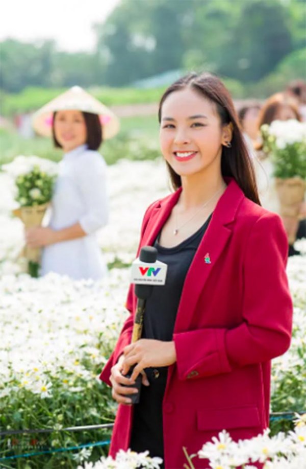 Điều ít biết về BTV xinh đẹp, đam mê thi hoa hậu nhất VTV-1