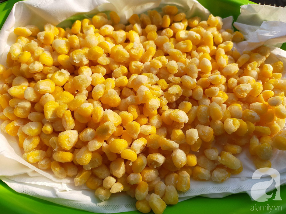 Ngô chiên đã quá quen thuộc rồi, thêm những nguyên liệu này sẽ khiến món ăn 10 phần ngon hơn!-4