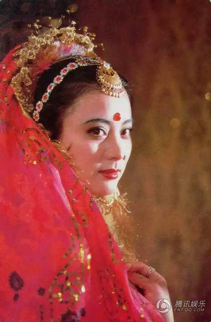 Mỹ nhân đẹp nhất nhì Tây du ký 1986: Bỏ chồng ngoại quốc, mang con về nước nuôi và nhan sắc bất ngờ ở tuổi U60-1