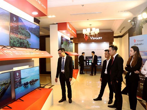 VinSmart ra mắt 5 mẫu TV thông minh đầu tiên