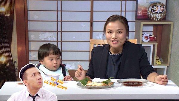 Quỳnh Trần JP réo tên Trấn Thành ngay trong lần đầu ăn thử đuông dừa trên truyền hình, loạt biểu cảm của bé Sa trước món này khiến fan cười ngất-6