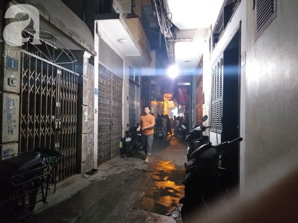 Hà Nội: Cháy tầng 3 ngôi nhà trong ngõ, hai cô cháu may mắn thoát chết trong gang tấc-1