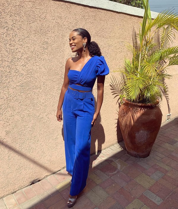 Chân dung tân Hoa hậu Thế giới 2019: Cô gái Jamaica cao 1.67m với nụ cười tỏa nắng cùng giọng hát truyền cảm như Whitney Houston-8