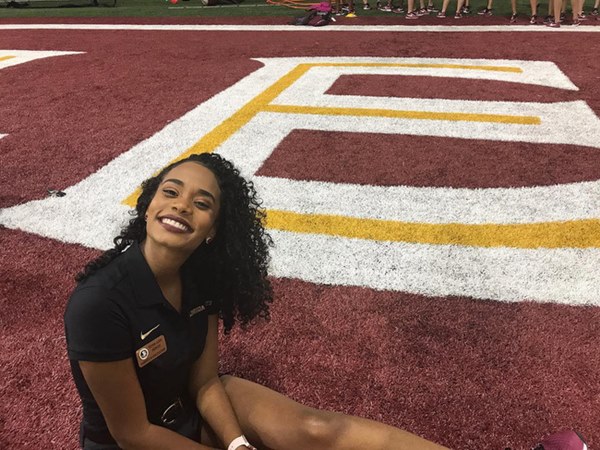 Chân dung tân Hoa hậu Thế giới 2019: Cô gái Jamaica cao 1.67m với nụ cười tỏa nắng cùng giọng hát truyền cảm như Whitney Houston-13