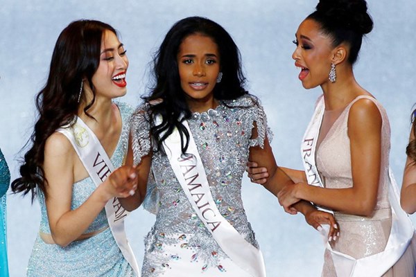 Lương Thùy Linh chia sẻ sau thành tích Top 12 Miss World 2019: Tôi đã rất cố gắng, kết quả này là xứng đáng-3
