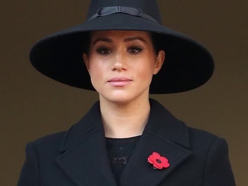 Meghan Markle bất ngờ được khen sở hữu vẻ đẹp không tuổi nhờ bức hình năm 16 tuổi, vượt mặt chị dâu Kate-3