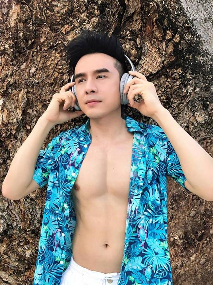 Top nam thần cơ bắp showbiz Việt: Phan Đình Tùng, Đan Trường body như bàn thạch-17