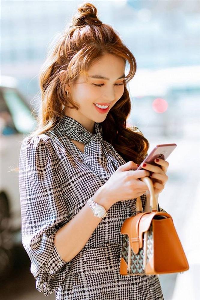 Kín đáo chuẩn phong thái chủ tịch, Ngọc Trinh vẫn đẹp hút hồn ở sân bay-10