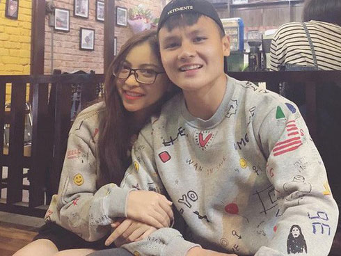 Tưởng nhắn tin mùi mẫn cho hot girl 1m52, hóa ra đối tượng của Quang Hải lại là cô gái khác: Nhan sắc đẹp và có dấu hiệu khẳng định chắc nịch chuyện hẹn hò-7