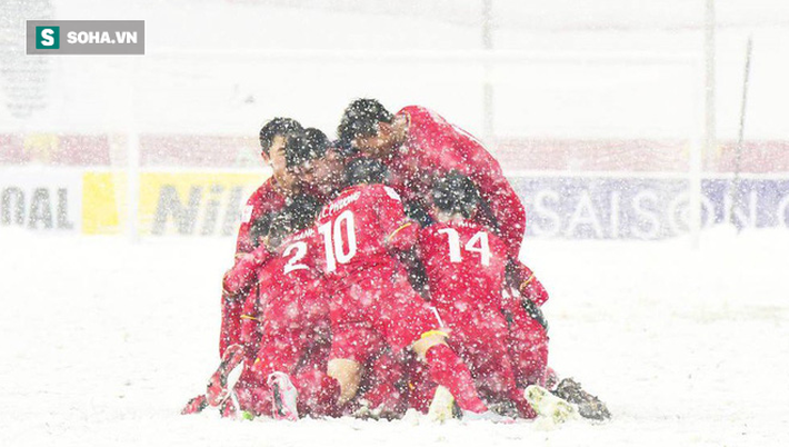 AFC chọn cầu vồng trong tuyết của Quang Hải vào top 8 bàn thắng mang tính biểu tượng-1