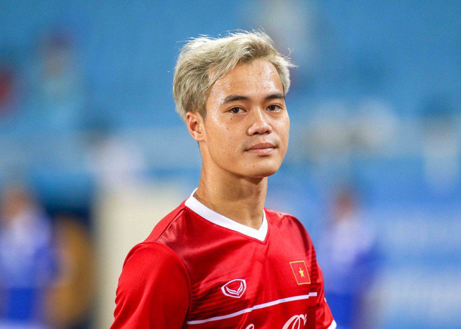 Văn Toàn cầu thủ chịu chơi nhất khi có thể chi 500 triệu sắm giày hoa cúc của G-Dragon-3