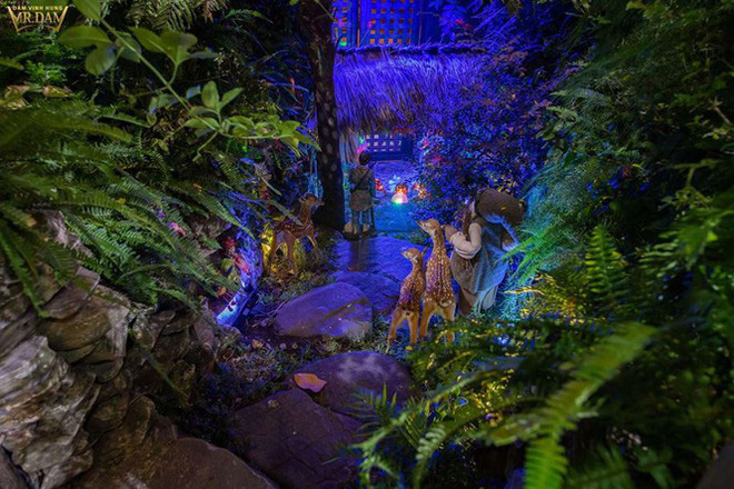 Choáng ngợp sắc màu Noel trong biệt thự 60 tỷ của Đàm Vĩnh Hưng-3