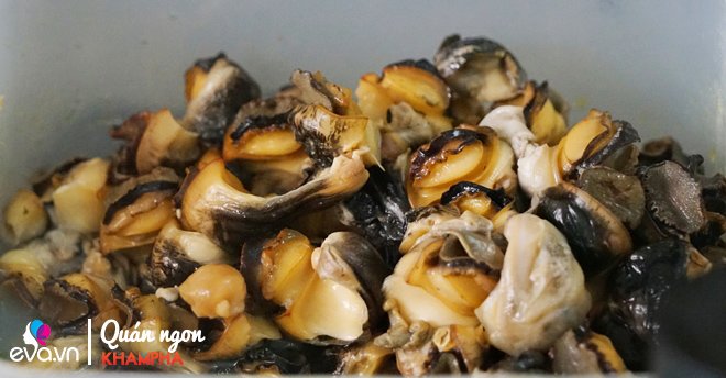 U60 bán bún ốc chuối đậu gần 30 năm trong ngách nhỏ, ngày nào cũng ùn ùn khách-9