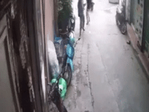 Nam bệnh nhân say rượu sàm sỡ bác sĩ-1