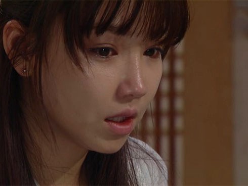 Nghẹn họng khi sếp nữ gửi ảnh nóng của chồng để khiêu khích