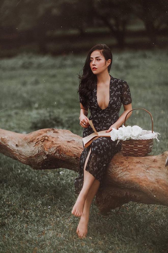 Hình ảnh nóng bỏng của nữ ca sĩ đã khiến thủ môn Lâm Tây yêu say đắm-4