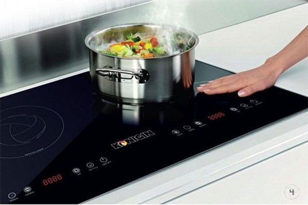 6 sai lầm sử dụng bếp điện khi nấu ăn khiến tiền điện tăng vù vù-1