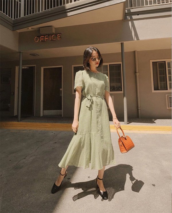 Dáng đẹp rồi, Kỳ Duyên bỏ áo thùng thình, về với crop-top ngắn cũn cùng quần kéo chân cực đỉnh-11