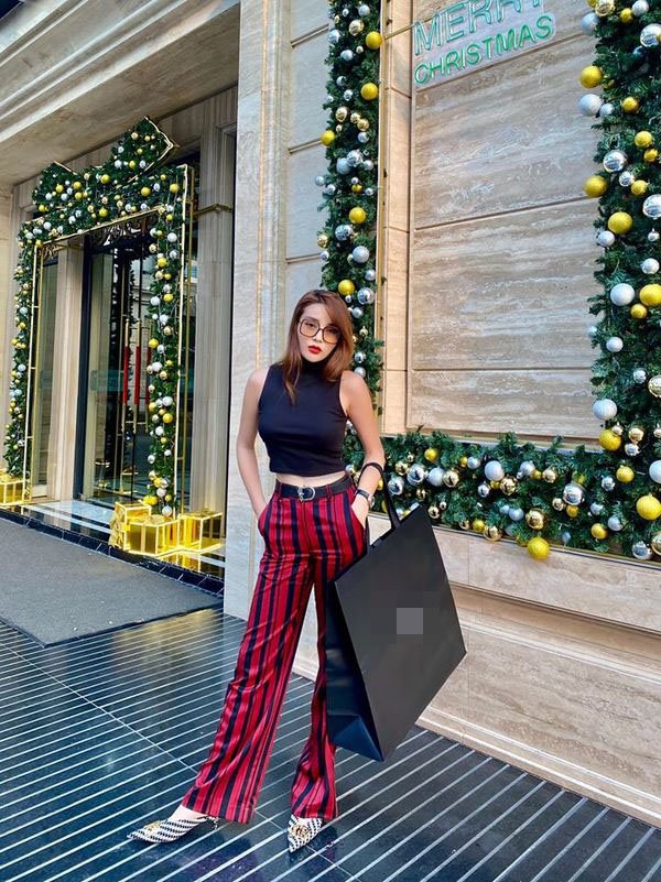 Dáng đẹp rồi, Kỳ Duyên bỏ áo thùng thình, về với crop-top ngắn cũn cùng quần kéo chân cực đỉnh-4