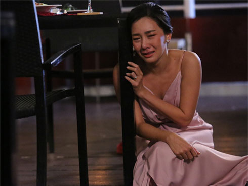 Đang tổ chức hôn lễ thì tôi vỡ ối, thế mà sinh con xong mẹ chồng không cho về nhà chồng ở cữ-3