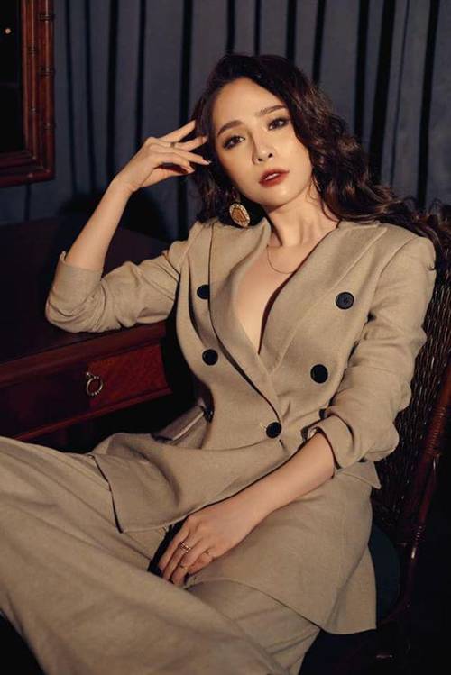 Chán diện váy áo quyến rũ, Quỳnh Nga giờ chuyển sang khoe dáng nuột nà với bodysuit-1