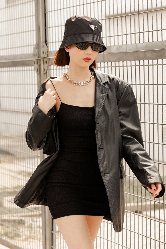 Chỉ diện tông đen, Ngọc Trinh vẫn đánh bật mọi đối thủ-2