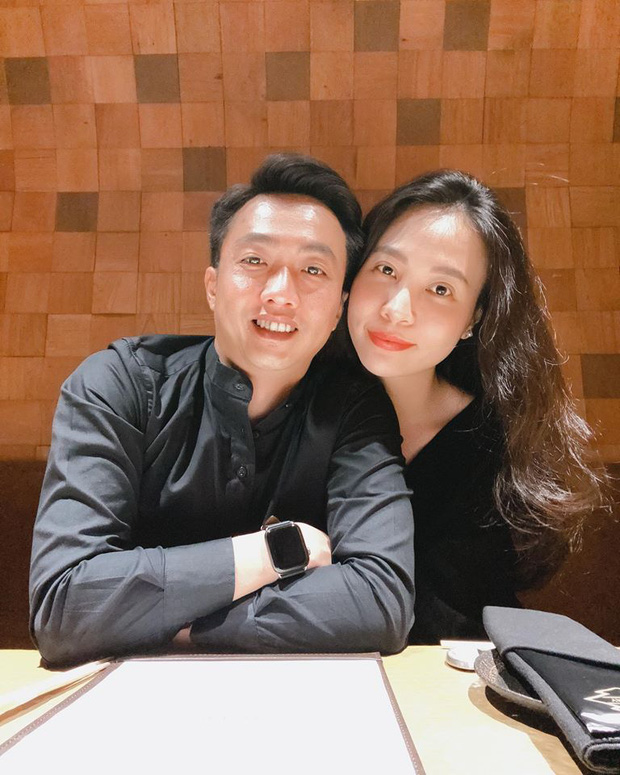 Giữa tin đồn bầu bí, Đàm Thu Trang mặt tròn thấy rõ và còn chăm mặc áo rộng che chắn vòng hai-3