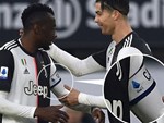 Juventus mang 2 cầu thủ miễn phí để đàm phán mua Pogba-2