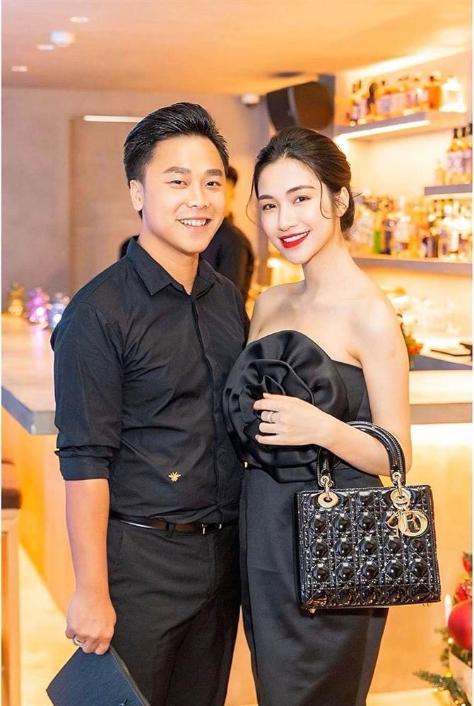 Hòa Minzy nên thưởng to cho stylist vì khéo chọn đầm giấu nhẹm khuyết điểm hình thể mẹ bỉm sữa-2