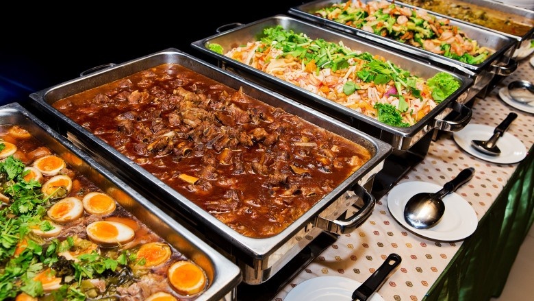 Câu chuyện đằng sau những bữa tiệc buffet-1