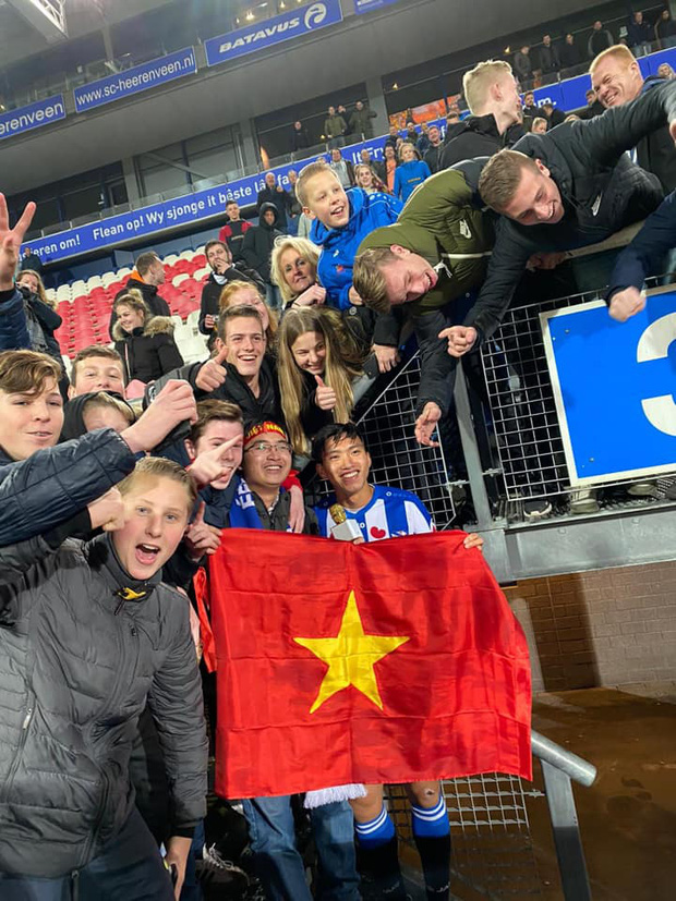Sau bao ngày chờ đợi, Đoàn Văn Hậu chính thức đá trận ra mắt ở đội bóng Hà Lan-6