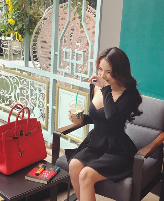 Dàn hot girl đời đầu ở ngưỡng tuổi 30: Người có nhà 100 tỷ, kẻ tài sản triệu đô-6