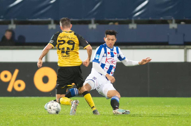 Bình luận: Văn Hậu chơi trận ra mắt đội một Heerenveen, 5 phút ngắn ngủi mở ra tương lai tươi sáng-1