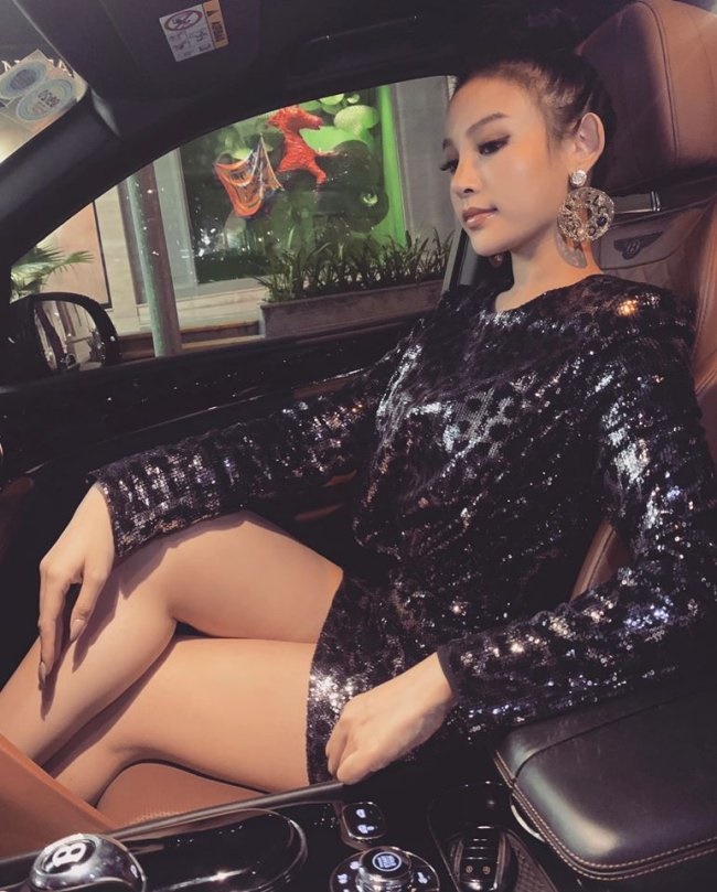 Dàn hot girl đời đầu ở ngưỡng tuổi 30: Người có nhà 100 tỷ, kẻ tài sản triệu đô-27