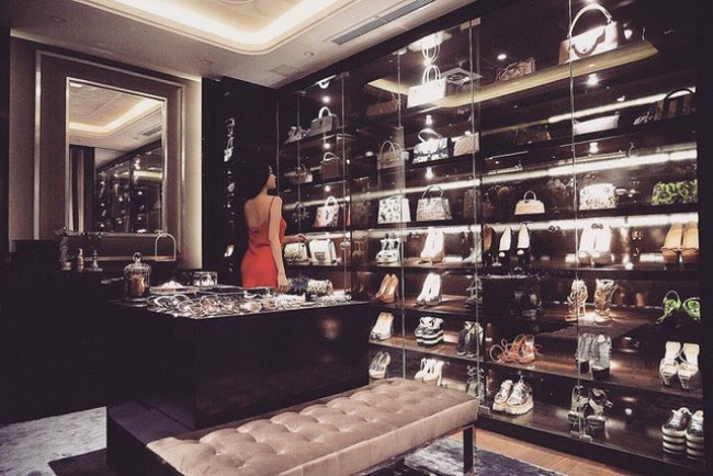 Dàn hot girl đời đầu ở ngưỡng tuổi 30: Người có nhà 100 tỷ, kẻ tài sản triệu đô-30