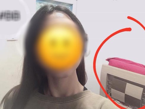 Chỉ một bức ảnh bạn gái gửi báo 
