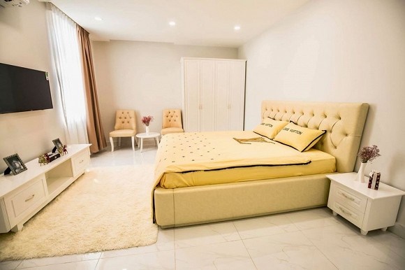 Khoe không gian căn hộ mới, Khánh My tiết lộ cô nhiều nhà đến mức... không nhớ nổi-8