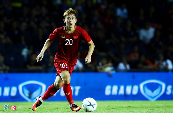 Tiền vệ Minh Vương chia tay bạn gái yêu 4 năm-3