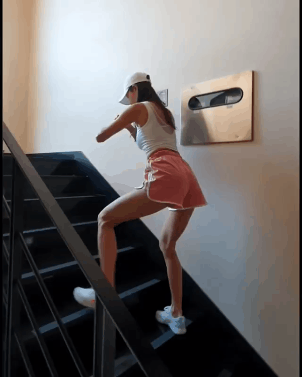 Chăm chỉ leo cầu thang mỗi ngày, cô nàng giảm được 5kg trong 1 tháng: Tòa nhà chính là phòng tập của tôi-5