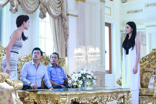 Đang cần tiền phẫu thuật cho chồng thì chị dâu cầm đến cho không một tỷ nhưng yêu cầu của chị giữa lúc nước sôi lửa bỏng khiến em giận tím người-2