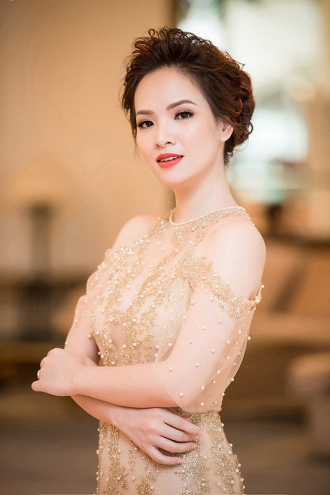 Đan Lê tâm sự về thời niên thiếu: Tôi là một đứa trẻ lớn lên trong gia đình thường xuyên bị bố đánh và mẹ mắng Đồ sâu bọ-1