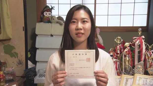 Nữ sinh được tuyển thẳng đại học nhờ biệt tài vớt cá vàng-1